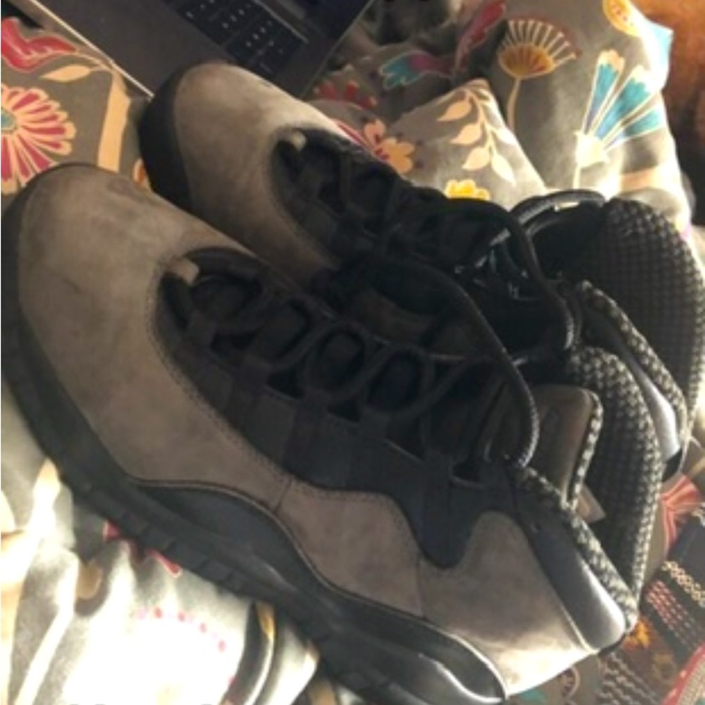 Dark Shadow Jordan 10 Retro